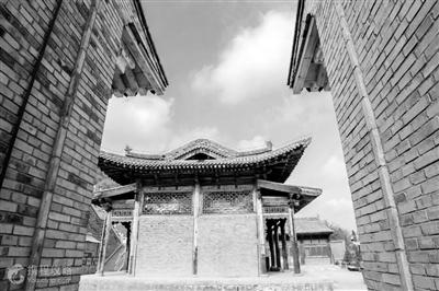 蘭州莊嚴(yán)寺，曾經(jīng)是一位帝王的皇宮內(nèi)苑