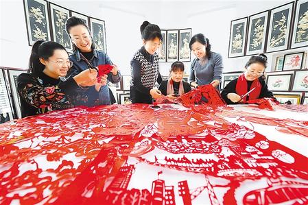 【決戰(zhàn)決勝脫貧攻堅】補(bǔ)齊短板打牢基礎(chǔ) 決戰(zhàn)決勝脫貧攻堅