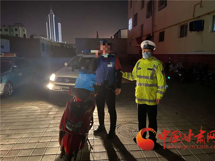 【甘肅全民戰(zhàn)“疫”】玉門公安交警：嚴查酒駕醉駕不松懈  守護復(fù)工復(fù)產(chǎn)安全路