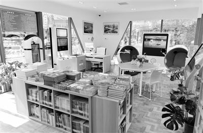 蘭州市城關(guān)區(qū)首個(gè)“智慧圖書(shū)館”正式運(yùn)營(yíng)