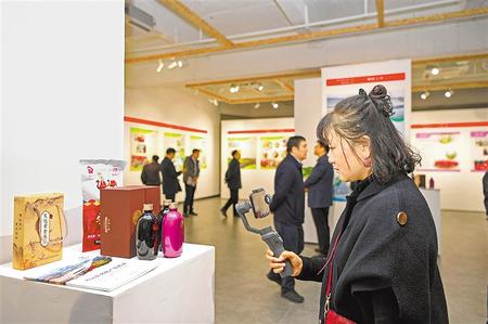 小康路上踏歌行 ——靖遠縣“脫貧攻堅宣傳周”發(fā)布活動側(cè)記