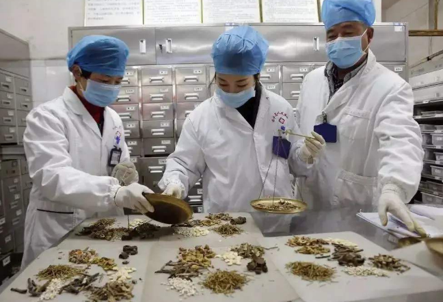 新冠肺炎疫情人物同防市民如何做？請看這里！