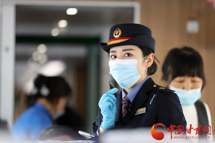 農(nóng)歷小年火車票今起開搶！這些信息你要知道