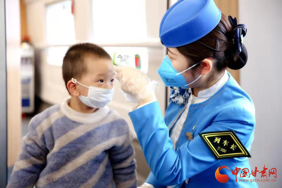 回家路上，請配合疫情防控要求 