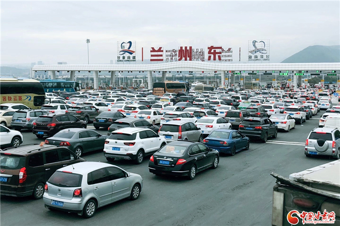 春運即將開啟 蘭州市啟用15處執(zhí)法服務(wù)站點和119處農(nóng)村道路交通安全勸導站