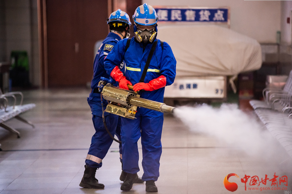 【新春走基層】護(hù)航回家路，蘭州車(chē)站這波操作很硬核！