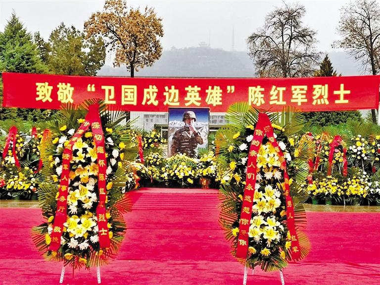 又是一年清明時(shí) 金城嗚咽祭英魂 “紅軍，我們看你來了！”