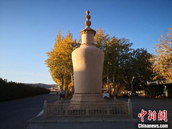 圖為2020年11月，沐浴在晨光中的莫高窟道士塔。(資料圖) 馮志軍 攝