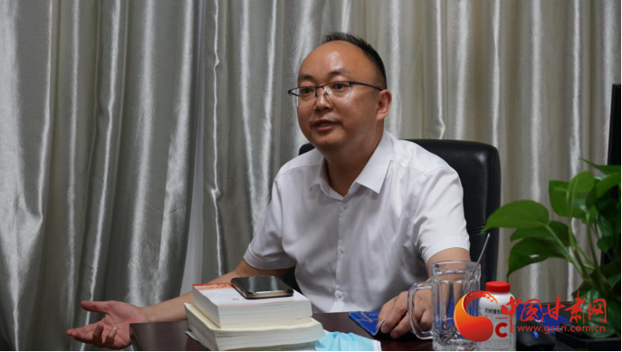 【蘭大新聞學(xué)子重走西北角】七年風(fēng)雨扶貧路——記“脫貧攻堅四川好人”黃虹秀