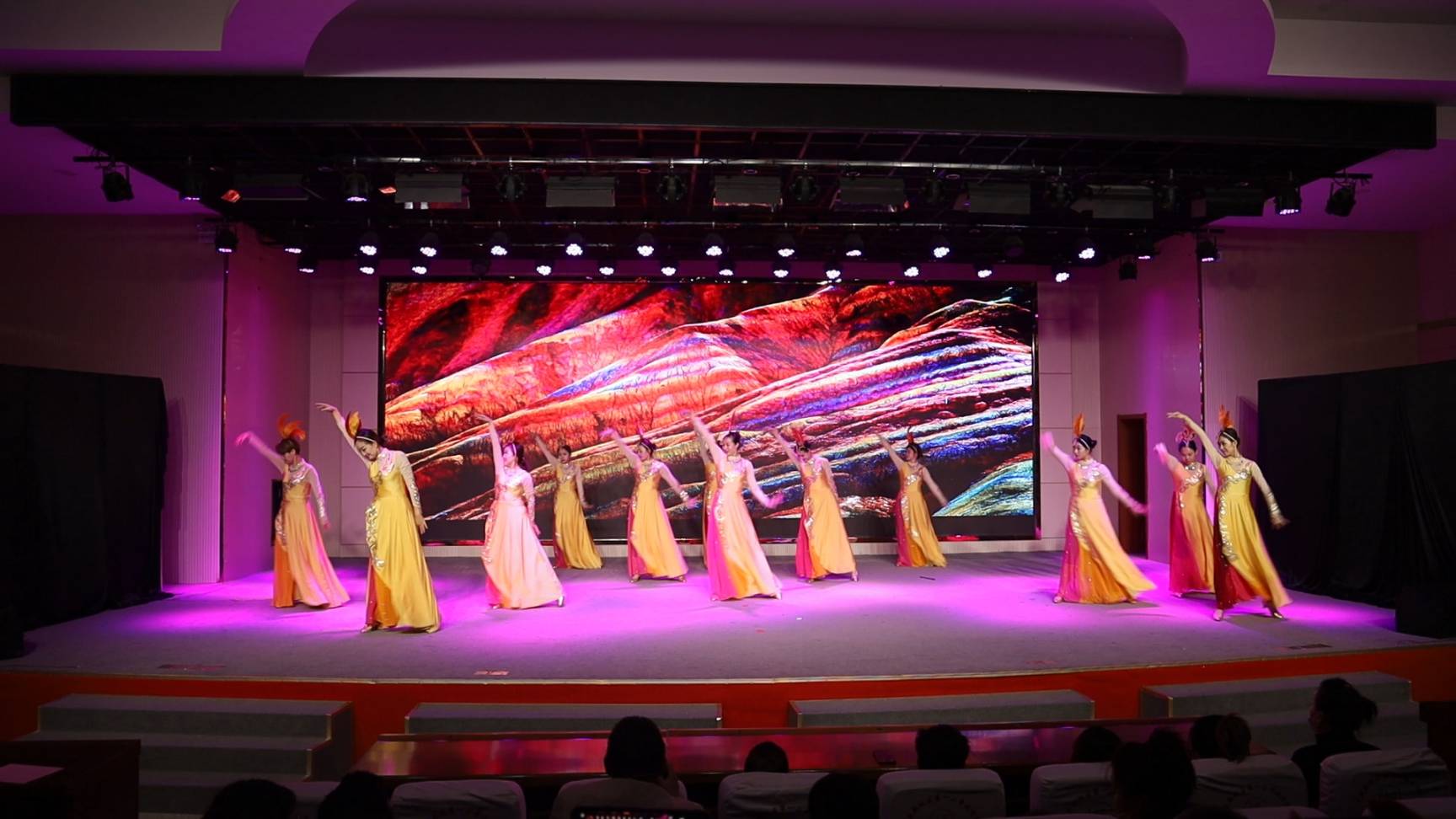 張掖市非遺舞臺劇《寶卷印象》在武威、金昌等市州上演