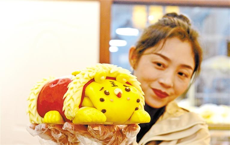 小老虎花餑餑，你舍得吃嗎？