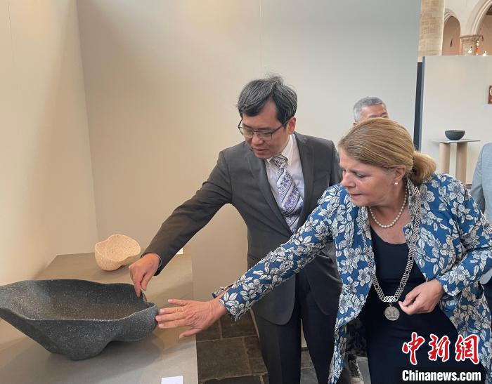 點擊進(jìn)入下一頁