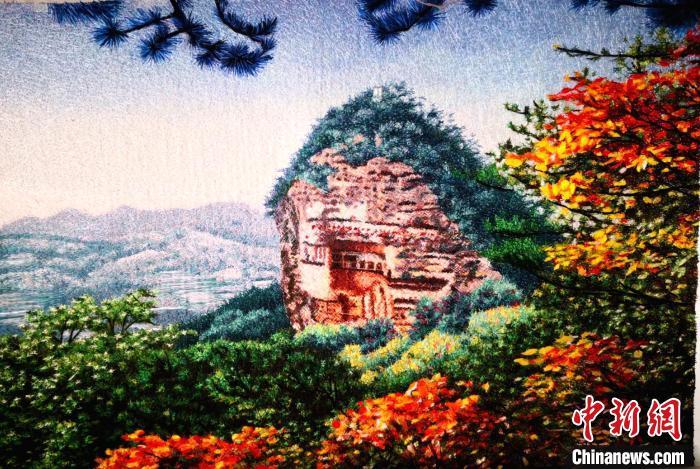 圖為劉云帆刺繡作品——麥積山石窟。(資料圖) 甘肅省非遺保護(hù)中心供圖